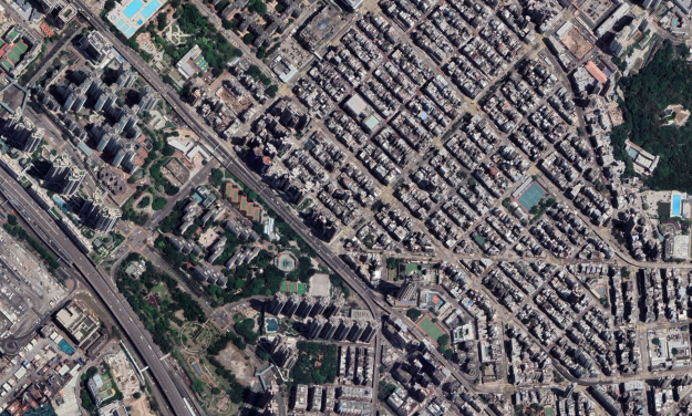 Hong Kong's greenspace exposure level is only 35%. Image shows the Shamshuipo area. (Data Source from Google Earth Imagery)